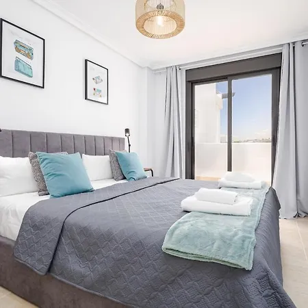 Beautiful 1 Bed Duplex Penthouse With Views Rdr327 Apartment *
